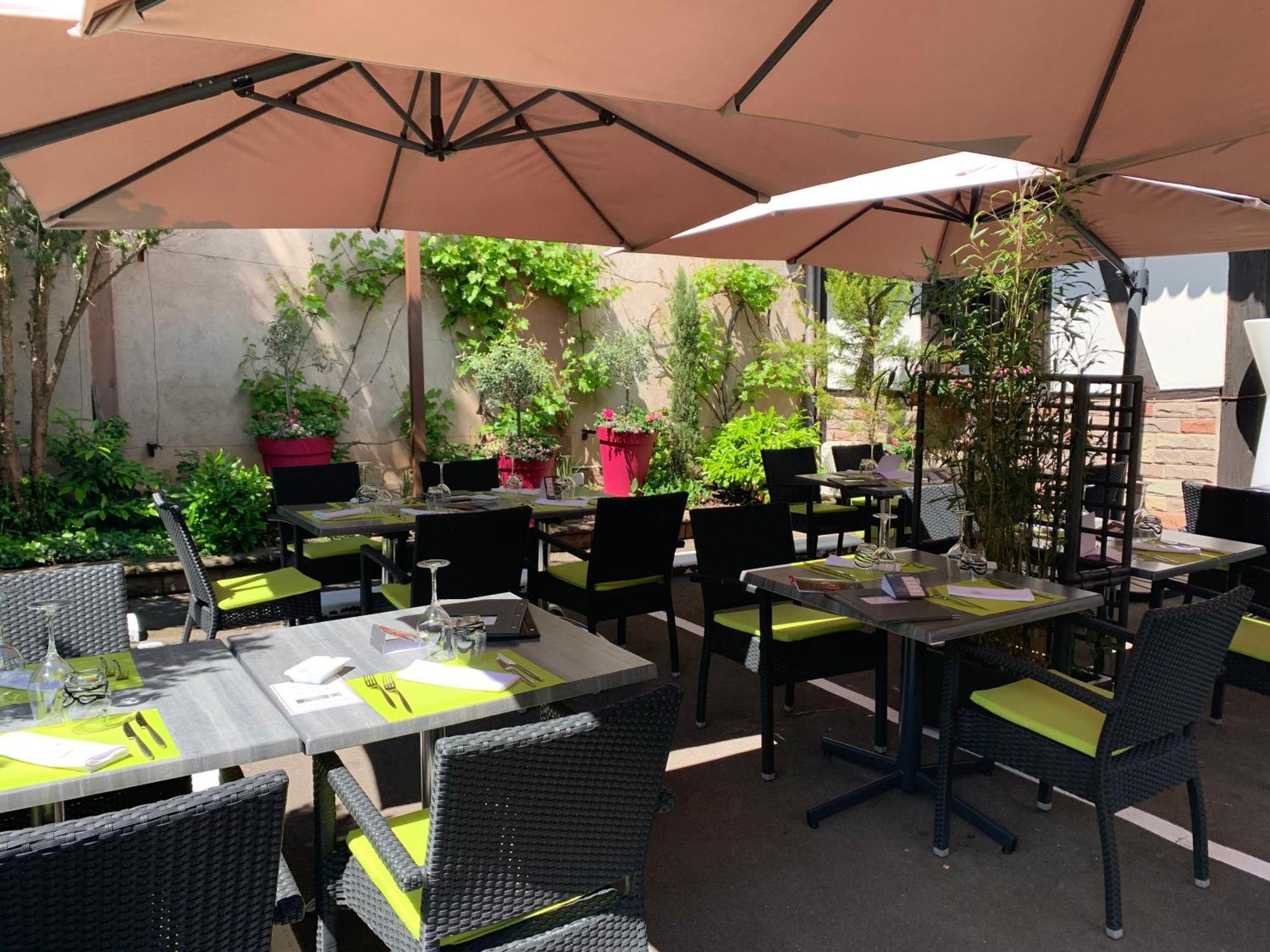 Hotel Restaurant Au Boeuf ブラエスハイム エクステリア 写真