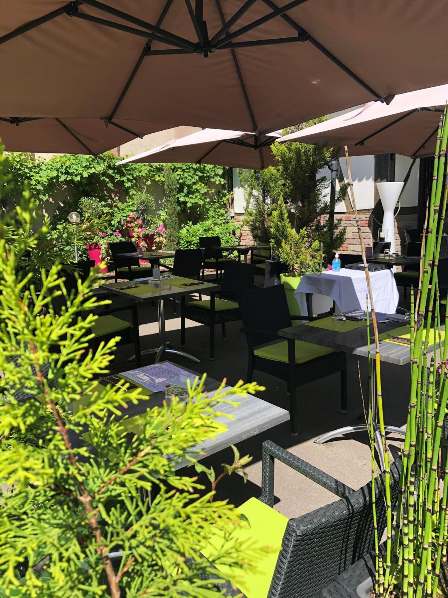 Hotel Restaurant Au Boeuf ブラエスハイム エクステリア 写真